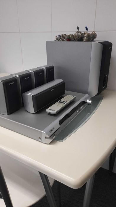 Sistema Surround 5.1 Sony Modelo Dav-dz110