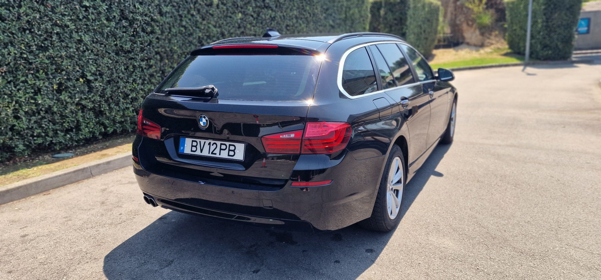 BMW 520d caixa automática co. Teto panorâmico