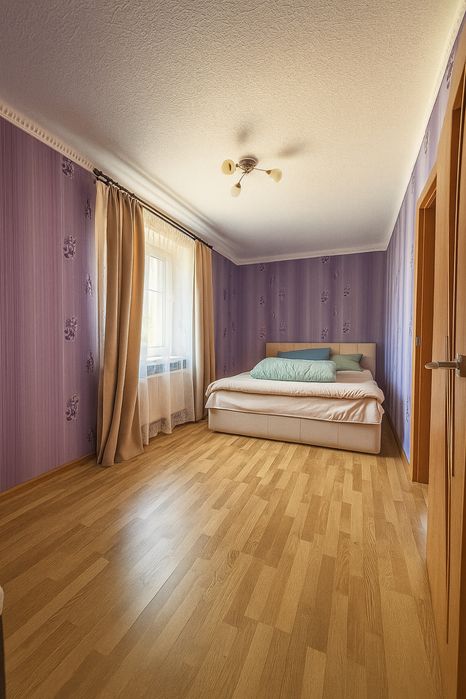 Квартира 2 кімнати, індивід.опал. 42 кв. Центр, район 6 школи Прилуки