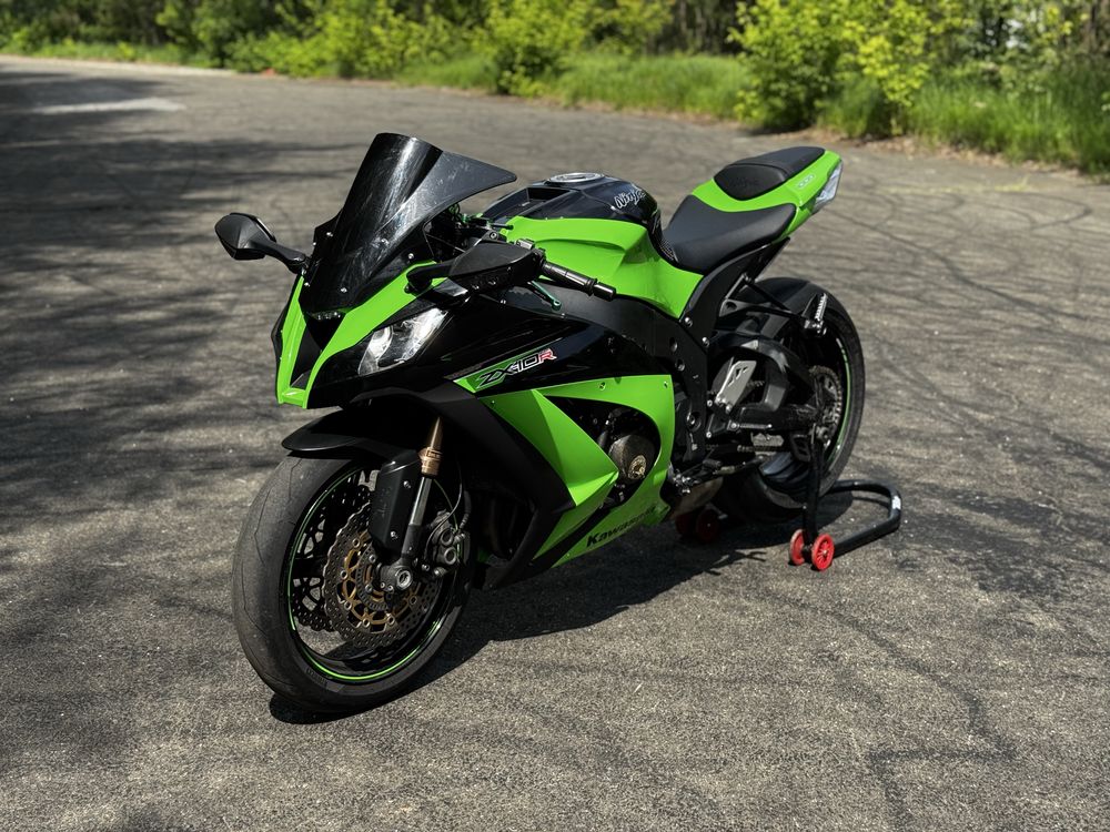 Kawasaki ZX10R на документах Видеообзор