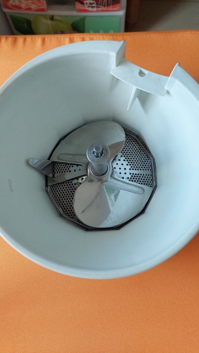 Base com lâmina e rede Passe Vite eléctrico Ariete