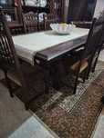 Mesa de Jantar antiga estilo antigo em madeira maciça com 8 Cadeiras