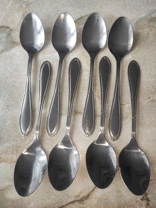 Hoffner stał 18/10 łyżki obiadowe