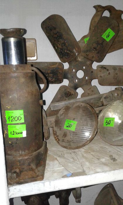 Продам глушители ресоры запчасти