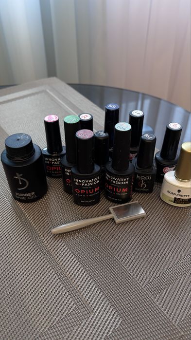 Продам набір гель лаків