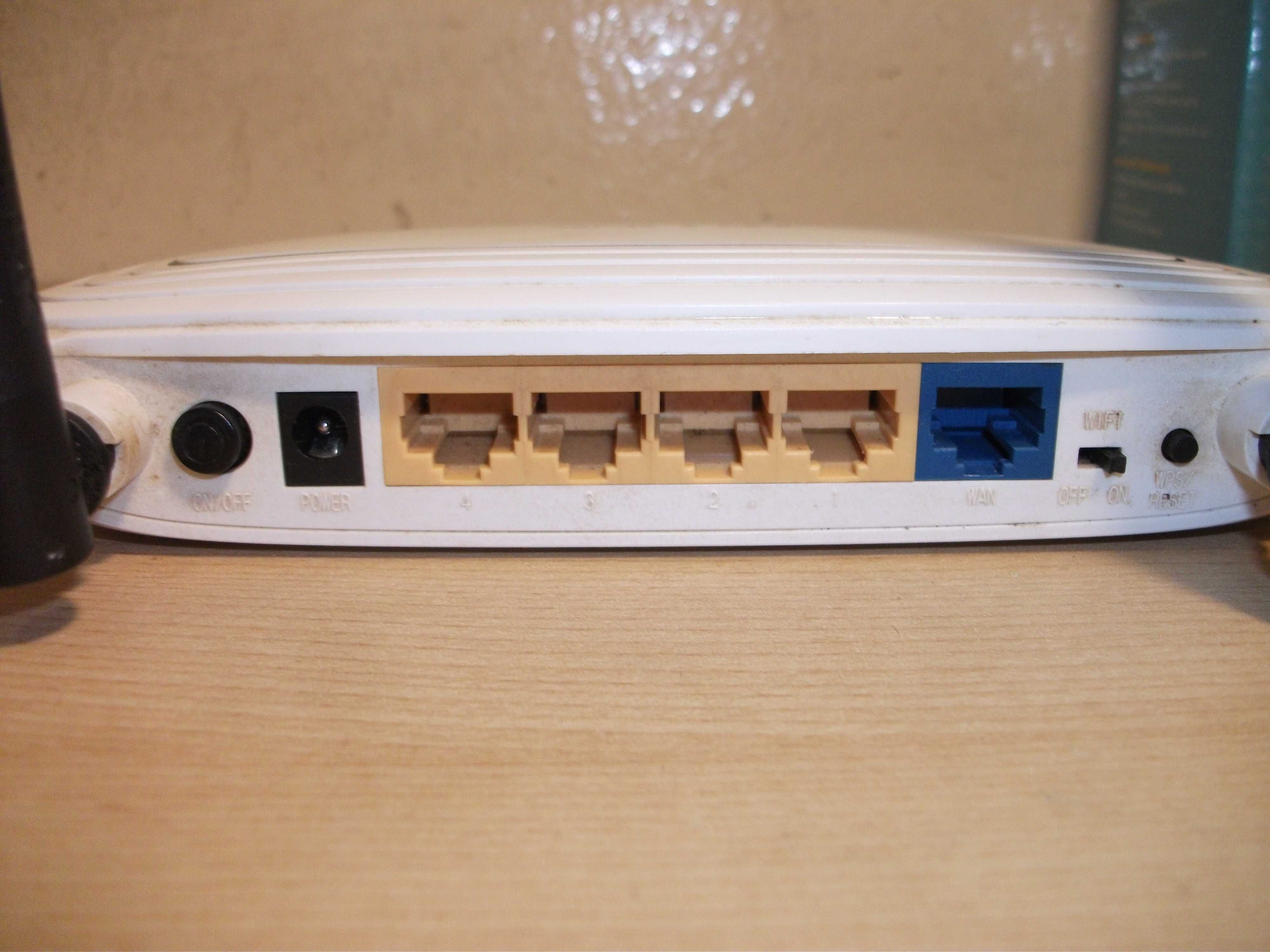 Router TP-LINK TL-WR841N, 2,4 Ghz, 300 Mbps z pudełkiem