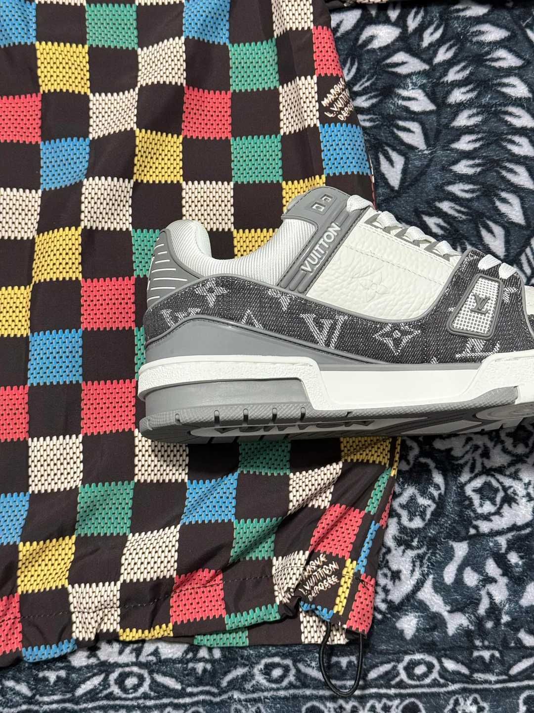 Louis Vuitton LvTrainerGrey Oryglnał Nowe Trampki 43