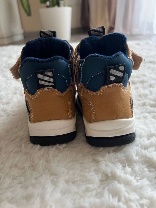Дитяче  зимове взуття