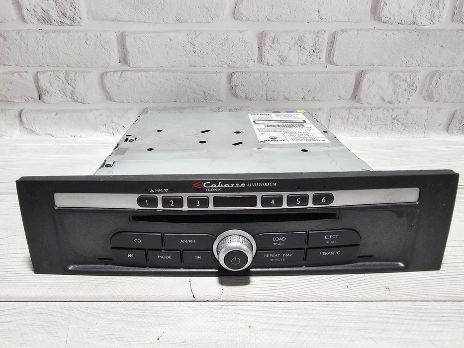 Оригінальна магнітола / Радіо Cabasse Renault Vel Satis (8200326974)