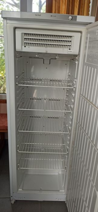 Морозильная камера Indesit No frost
