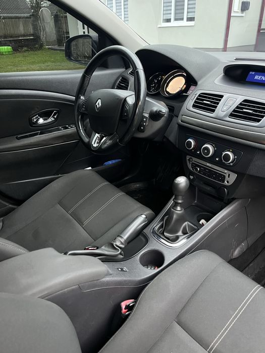 Рено меган 2014 рік