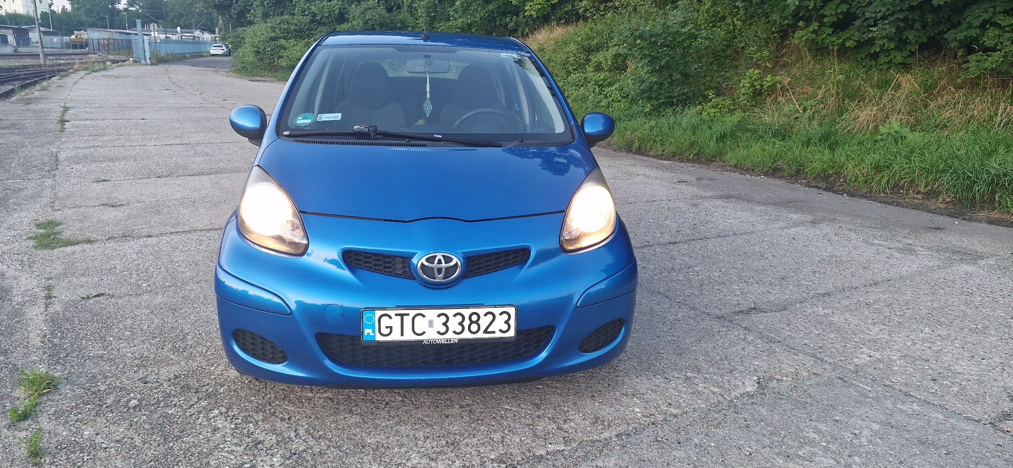 Sprzedam toyote aygo 2011 rok elektryka klima  opłaty
