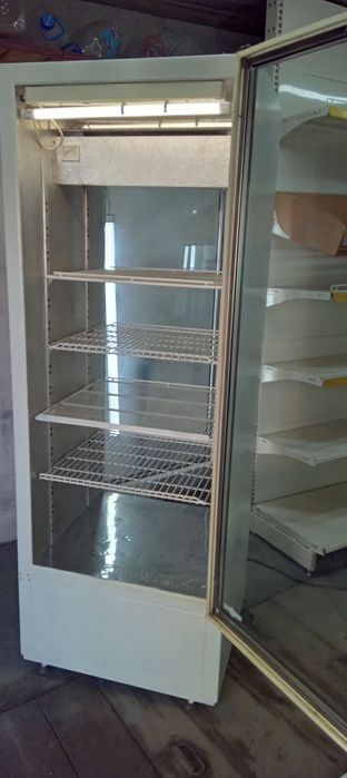 Шафа холодильна Cold, Польща. Наскрізна, статика.