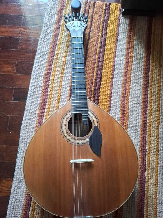 Guitarra Portuguesa