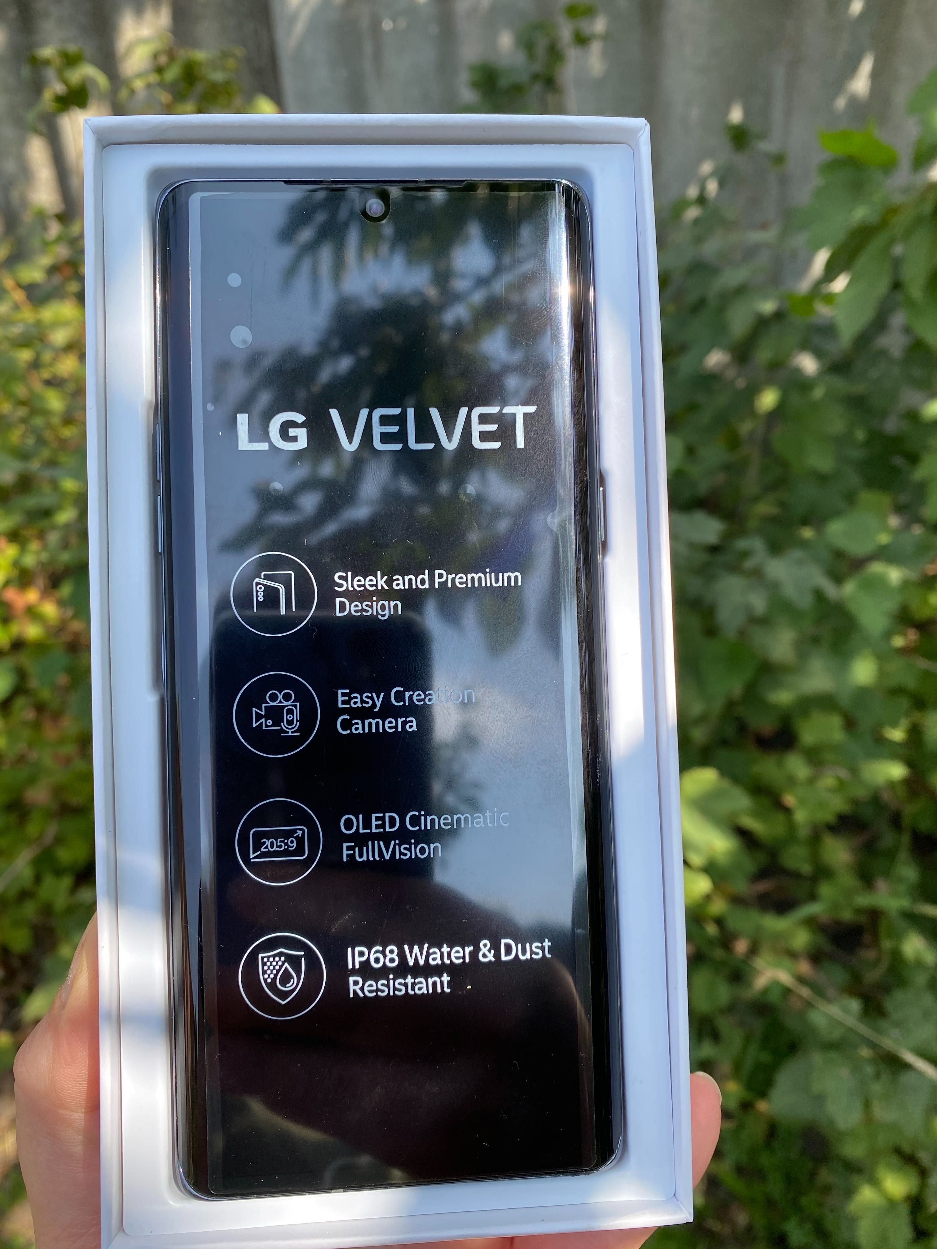 Смартфон LG  G9 Velvet 5G 128GB Black