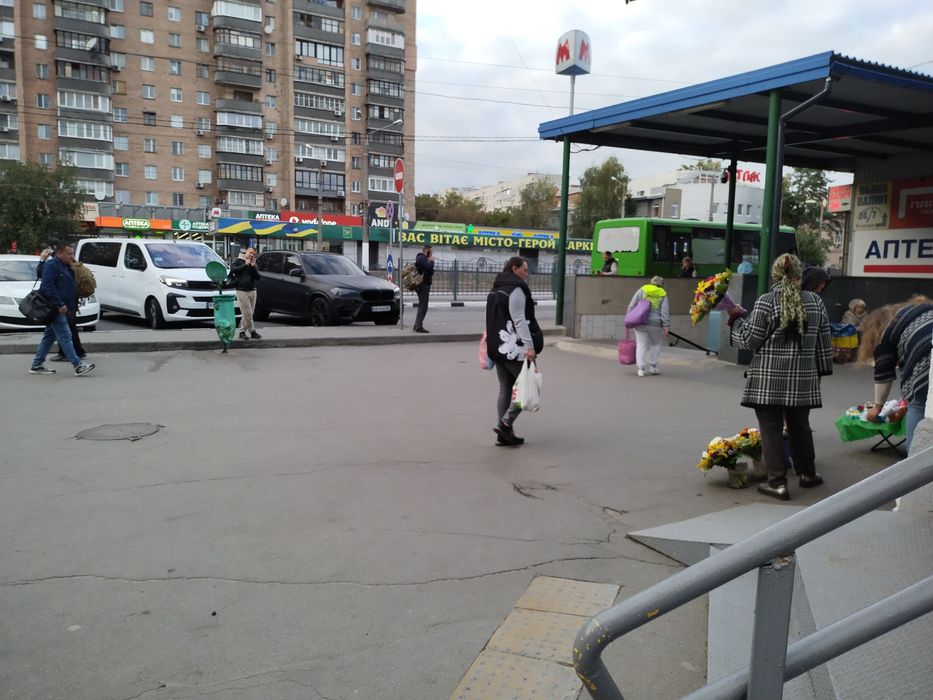 Сдам в аренду торговый  павильон (МАФ) м Холодная Гора