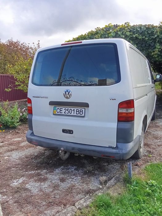 Volkswagen T5 чекає нового власника