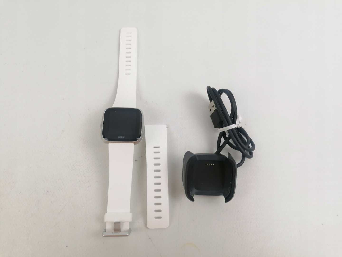 Smartwatch Zegarek Fitbit Versa Lite Edition srebrny