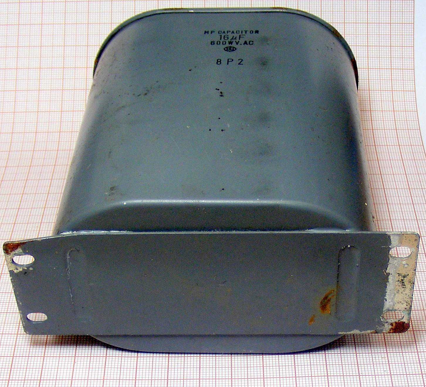 Kondensator 16uF 600W V.AC MP CAPACITOR