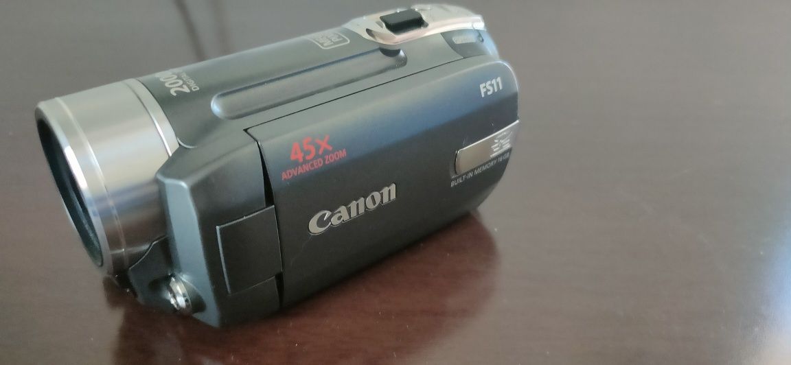 Camara filmar Canon FS11