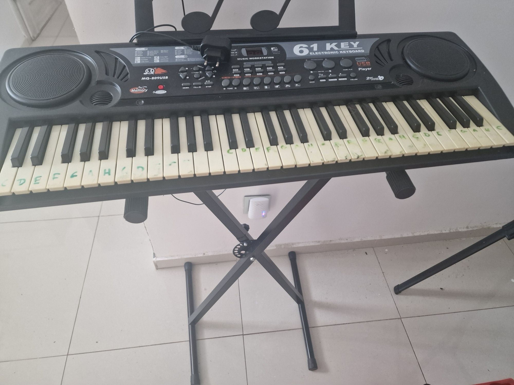 Keyboard Mq 809USB  61 key