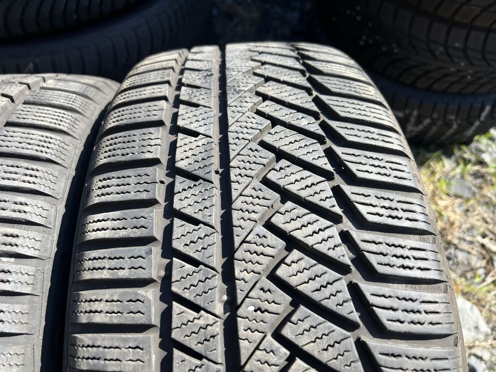 4xopona zimowa CONTINENTAL w rozmiarze 245/45 R18