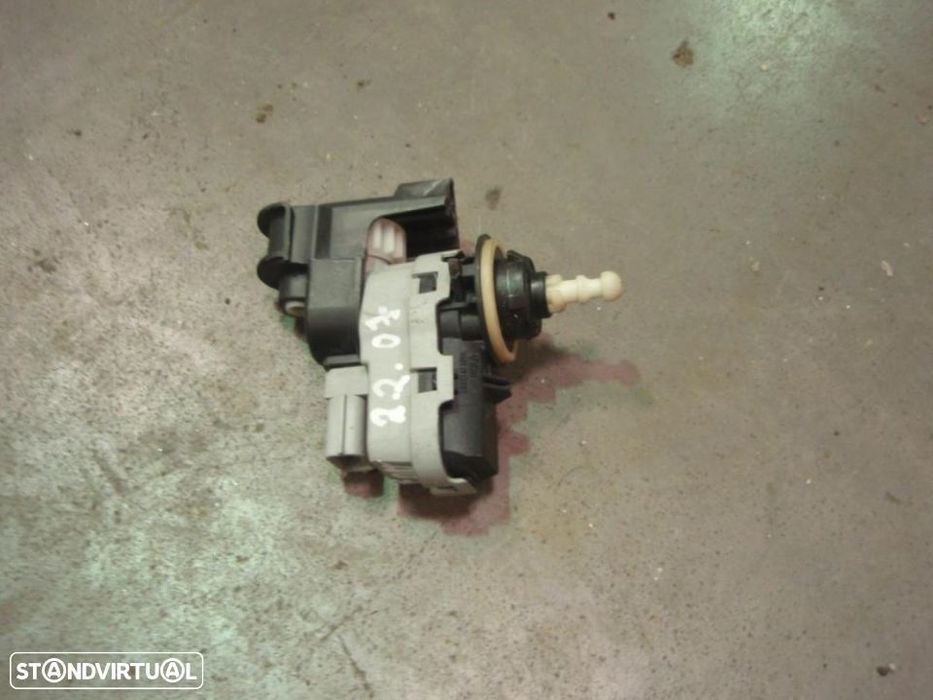 Motor regulacao farol - Auris 2008