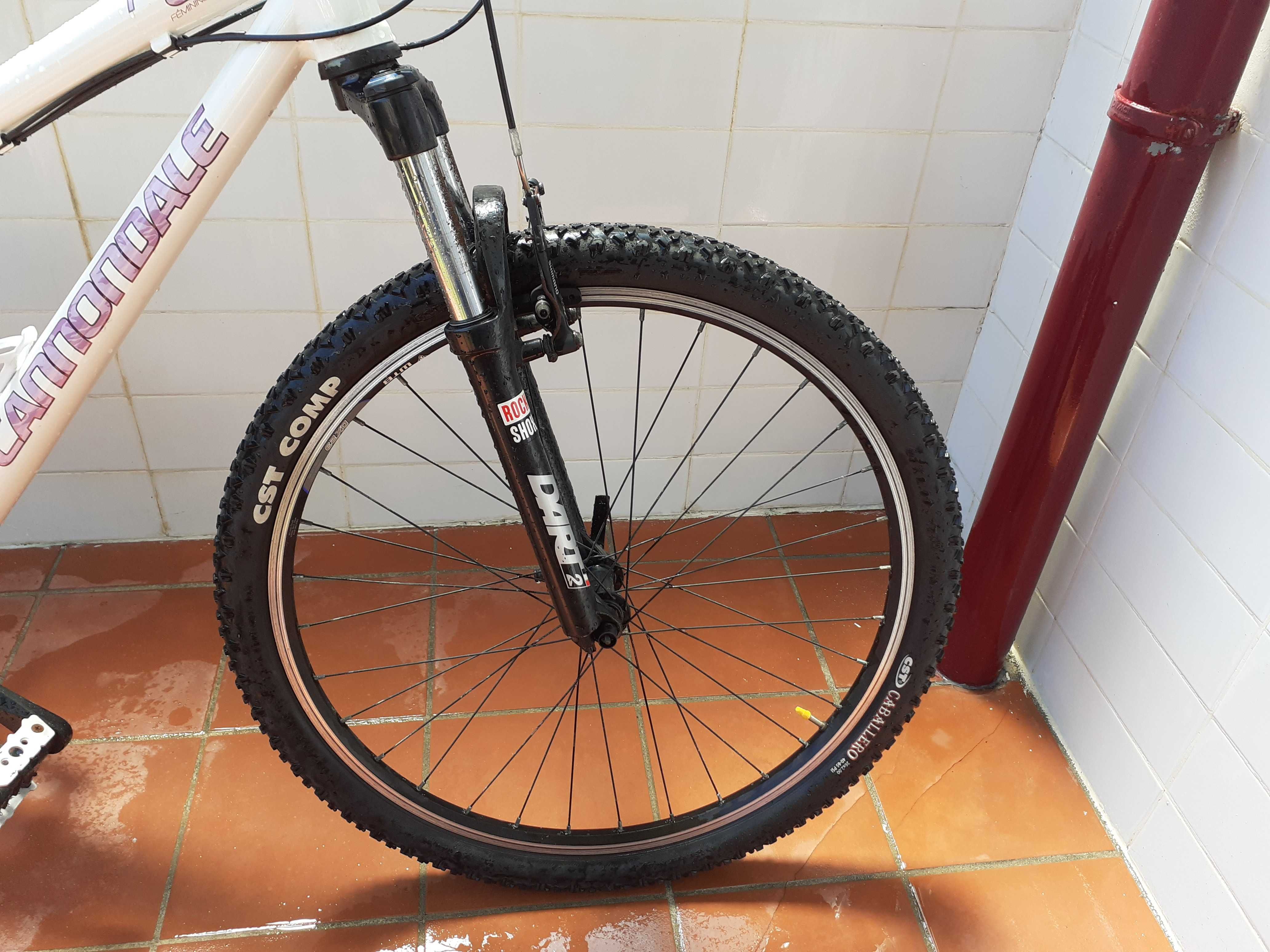 Bicicleta btt cannondale