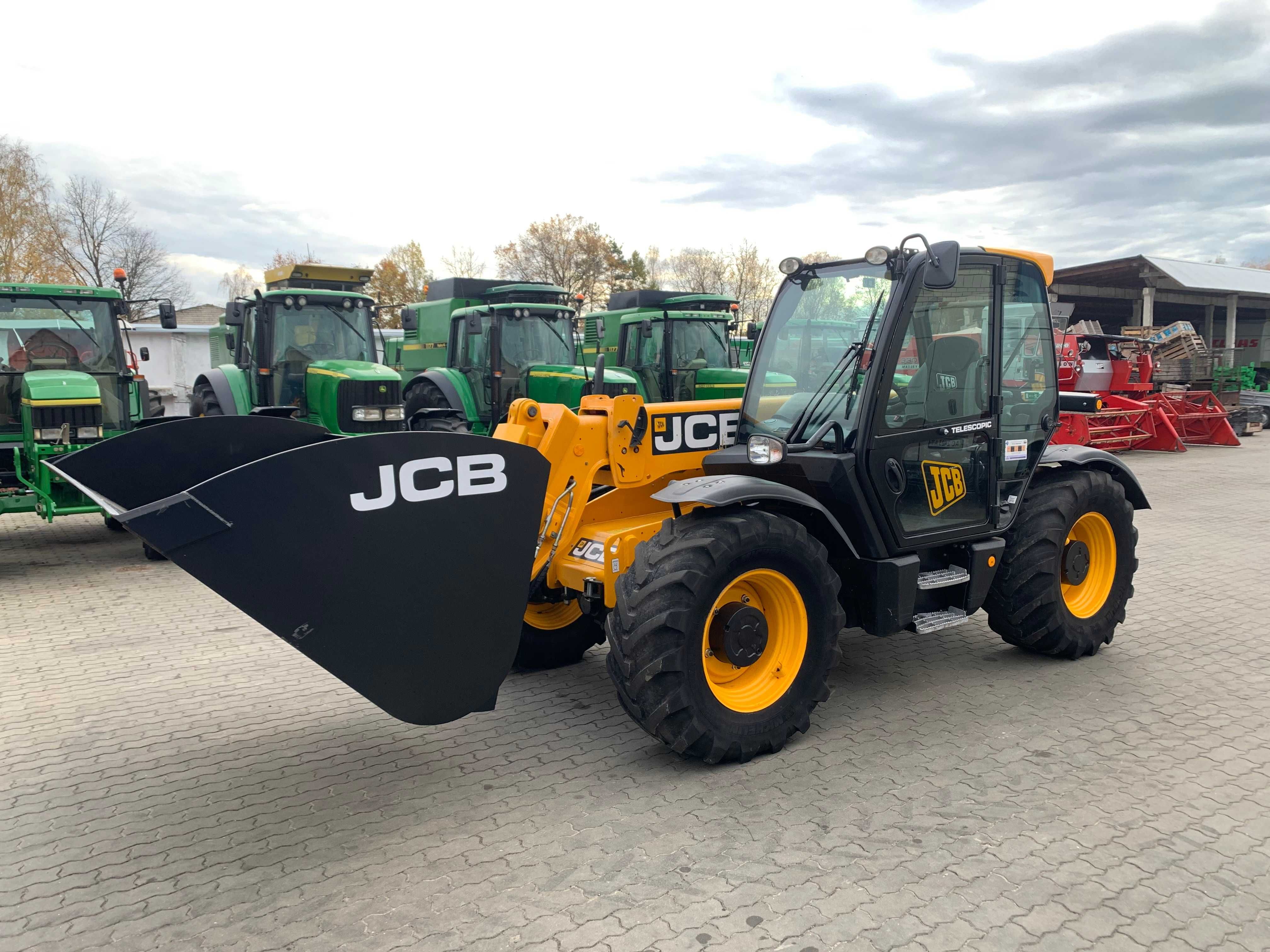 Телескопічний фронтальний навантажувач JCB 536-60