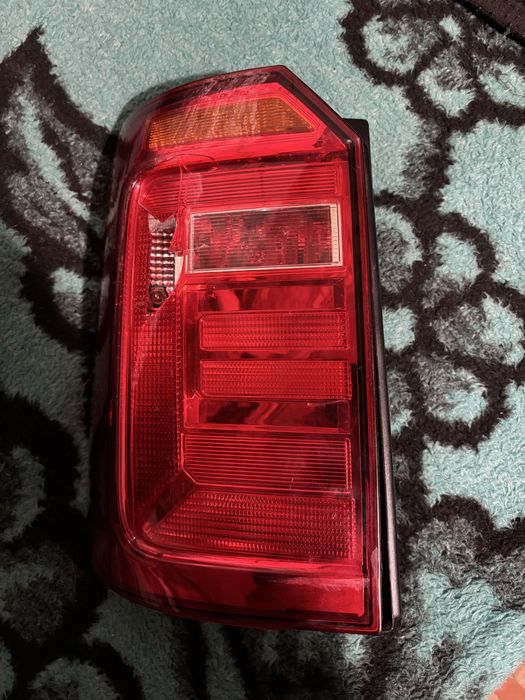 Ліхтар лівий VW Caddy обмін