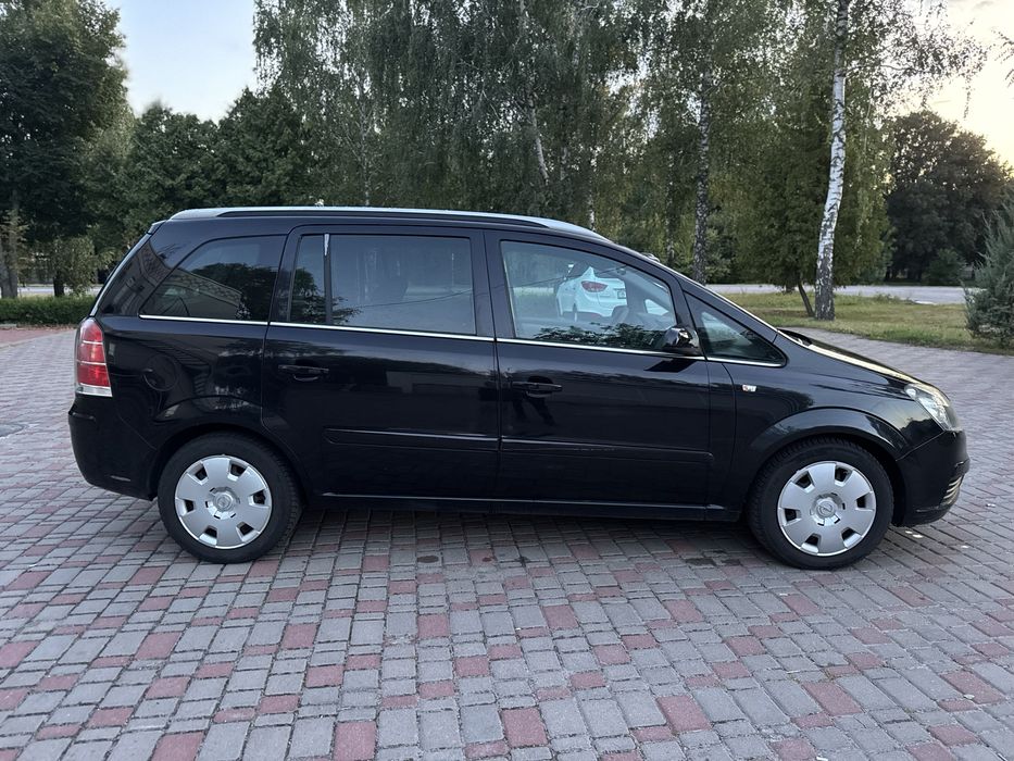 Продам Opel Zafira B свіжо пригнана