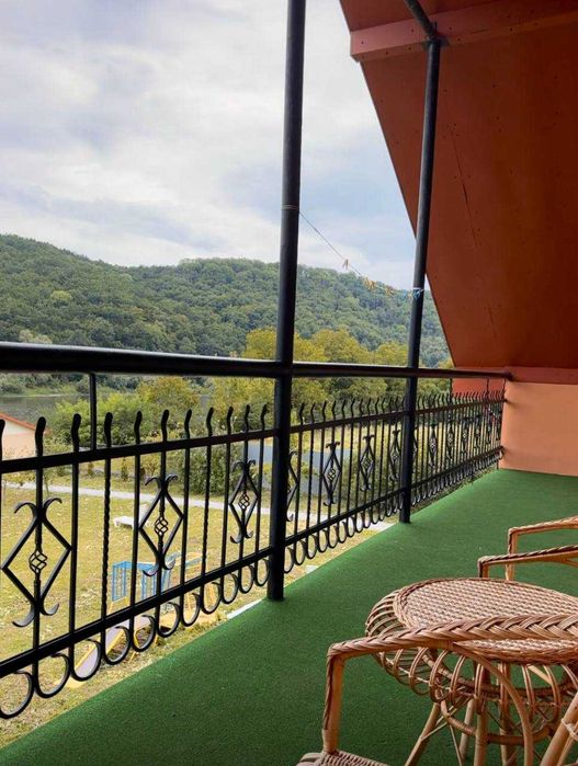 Будинок мрії на березі Дністра