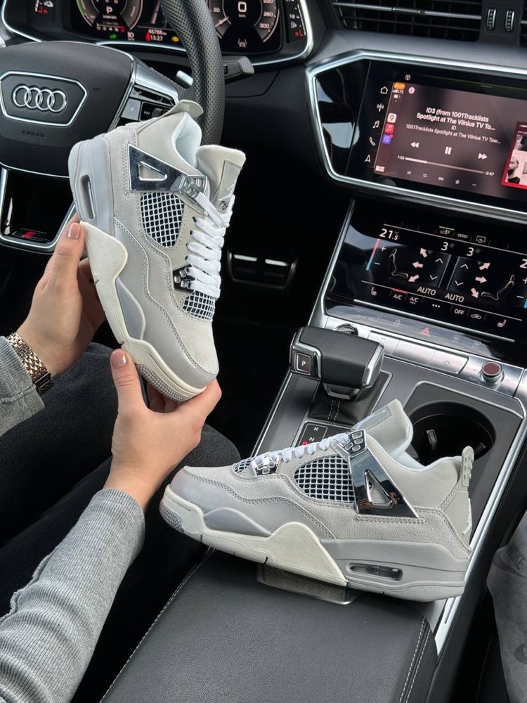 Женские кроссовки Air Jordan 4 Retro Gray Frozen Moments [36-41]