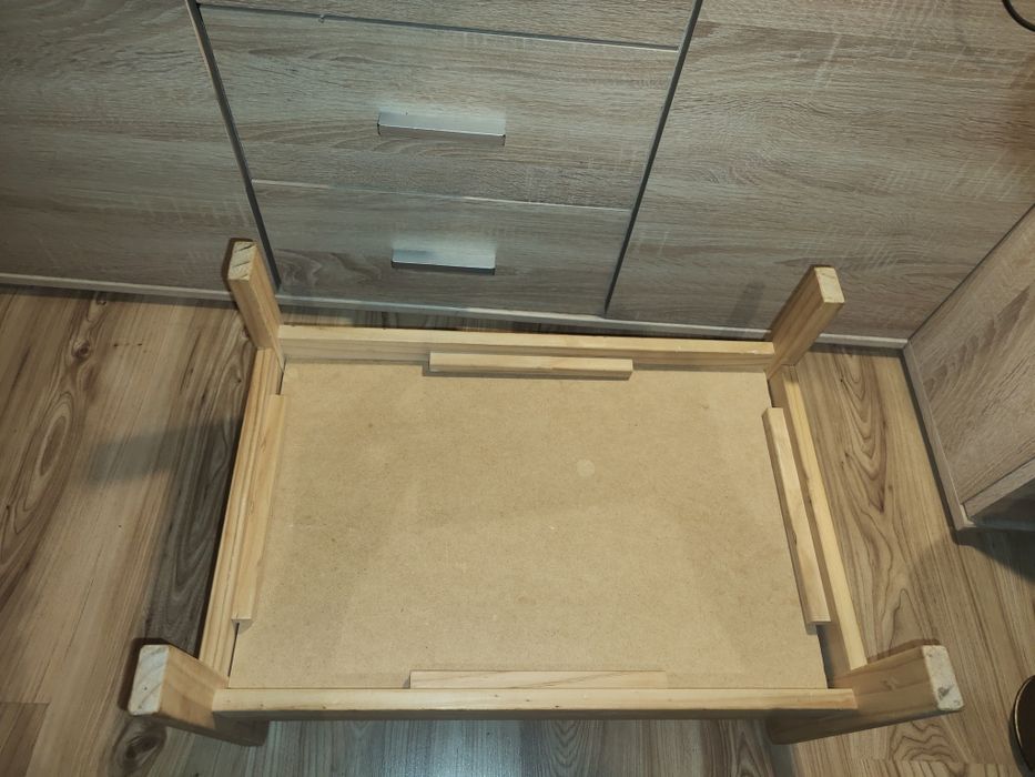 Ikea Duktig Łóżeczko dla lalek, sosna/wielobarwny + pościel 52x36x30 c