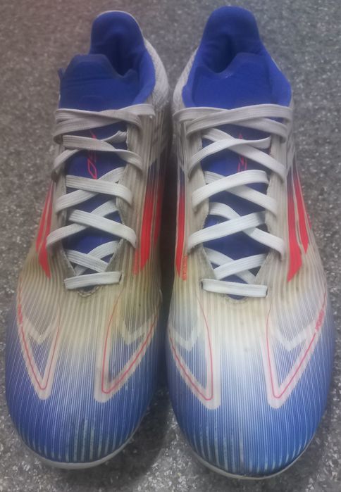 Бутси футбольні Adidas,  розмір 40-41.5