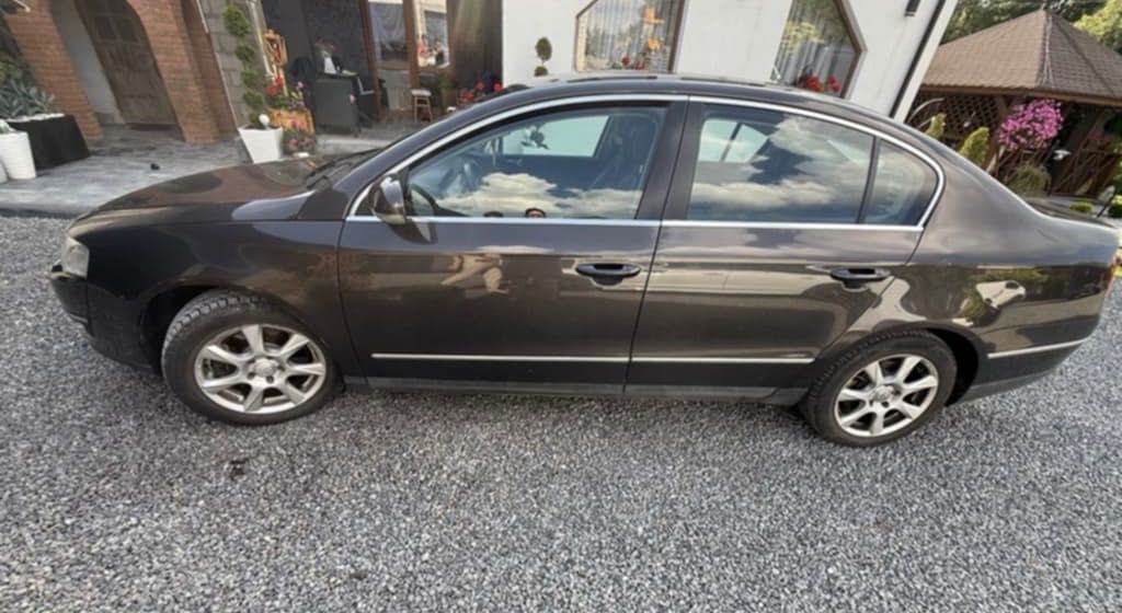 Volkswagen Passat B6 1.9 TDI 2006 rok