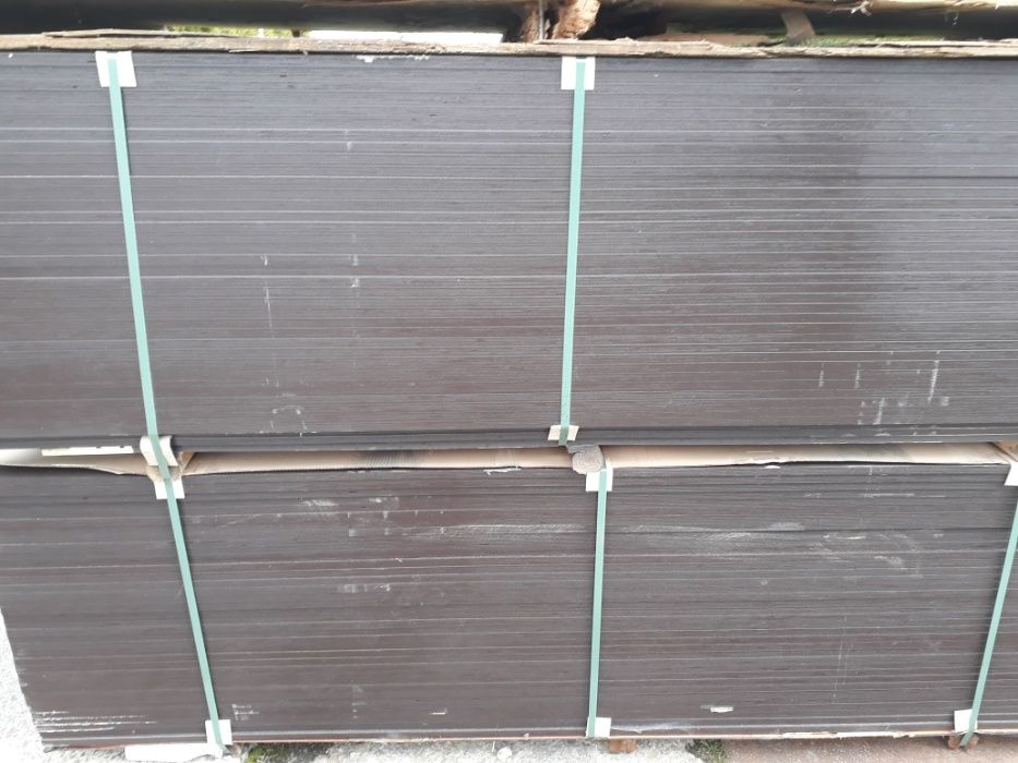 Sklejki liściaste wodoodporne antypoślizgowe 9mm.