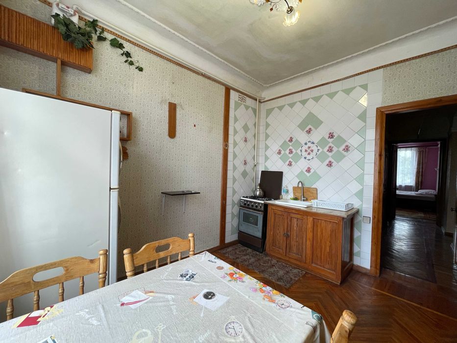Продам Сталинку, в доме со шпилем, на Плехановской.(404261)