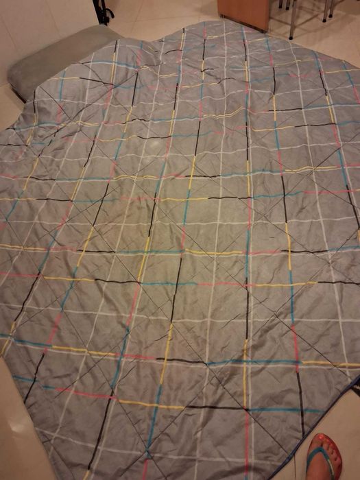 Edredon em bom estado 2.20 X 2.30