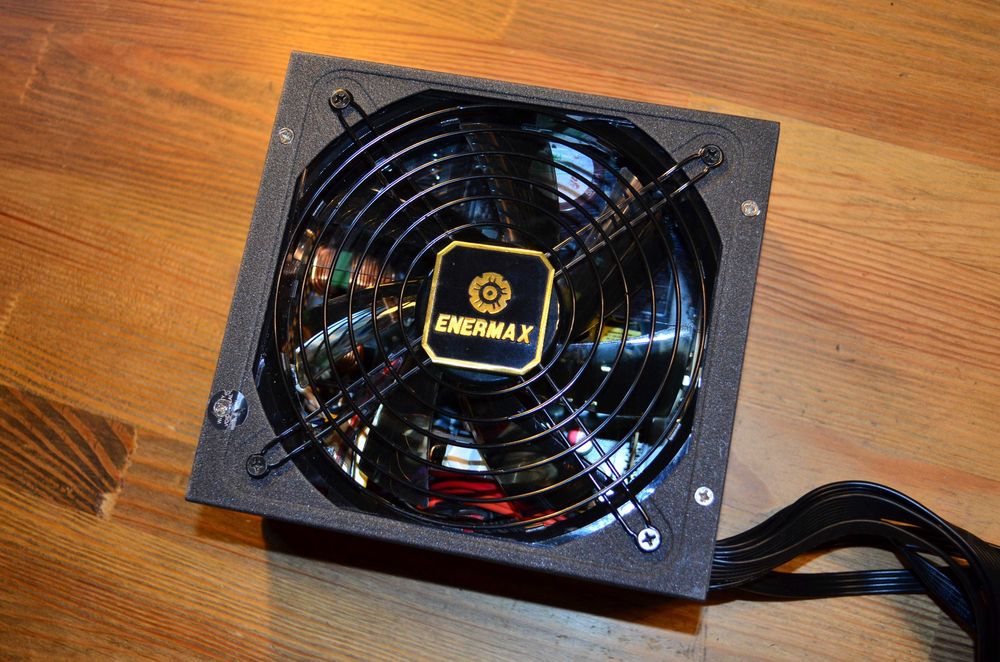 блок живлення Enermax erx650awt під ремонт