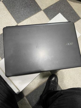 Ноутбук ACER E1-522(AMD A4-5000/RAM6GB/SSD240GB/Radeon 8330