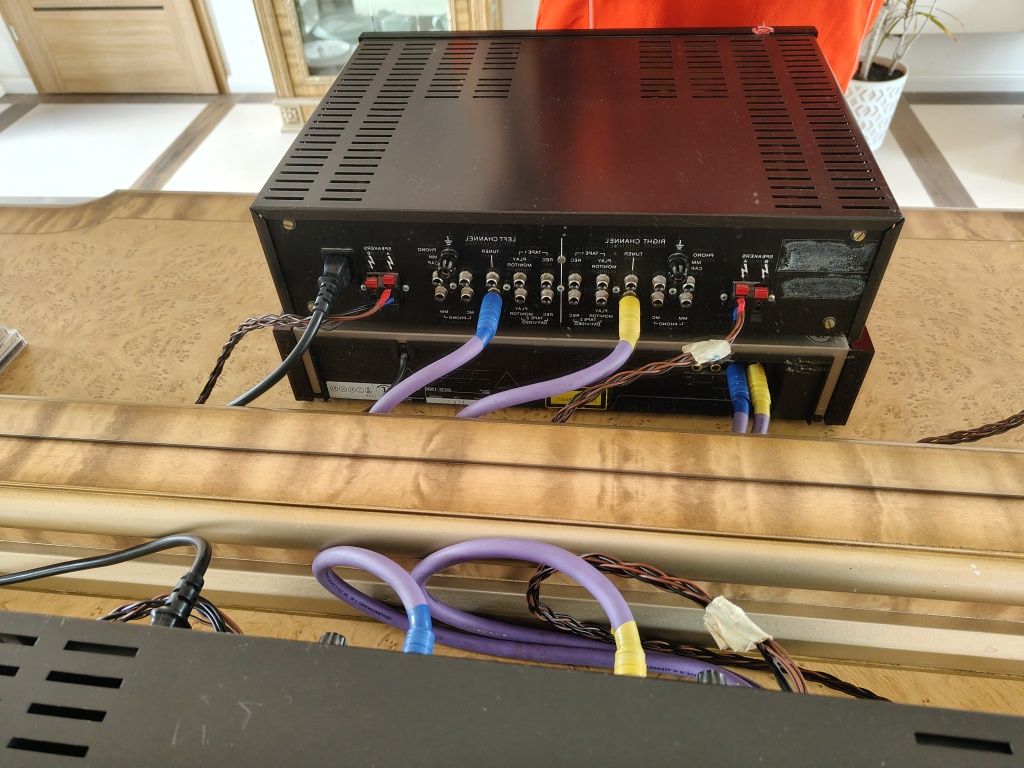 Złoty odtwarzacz CD Denon DCD-1500 stan bardzo dobry