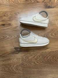 Кроссовки Nike Cortez