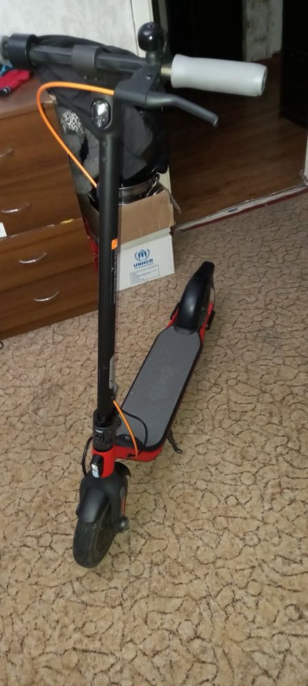 Електро самокат Segway Ninebot D28E