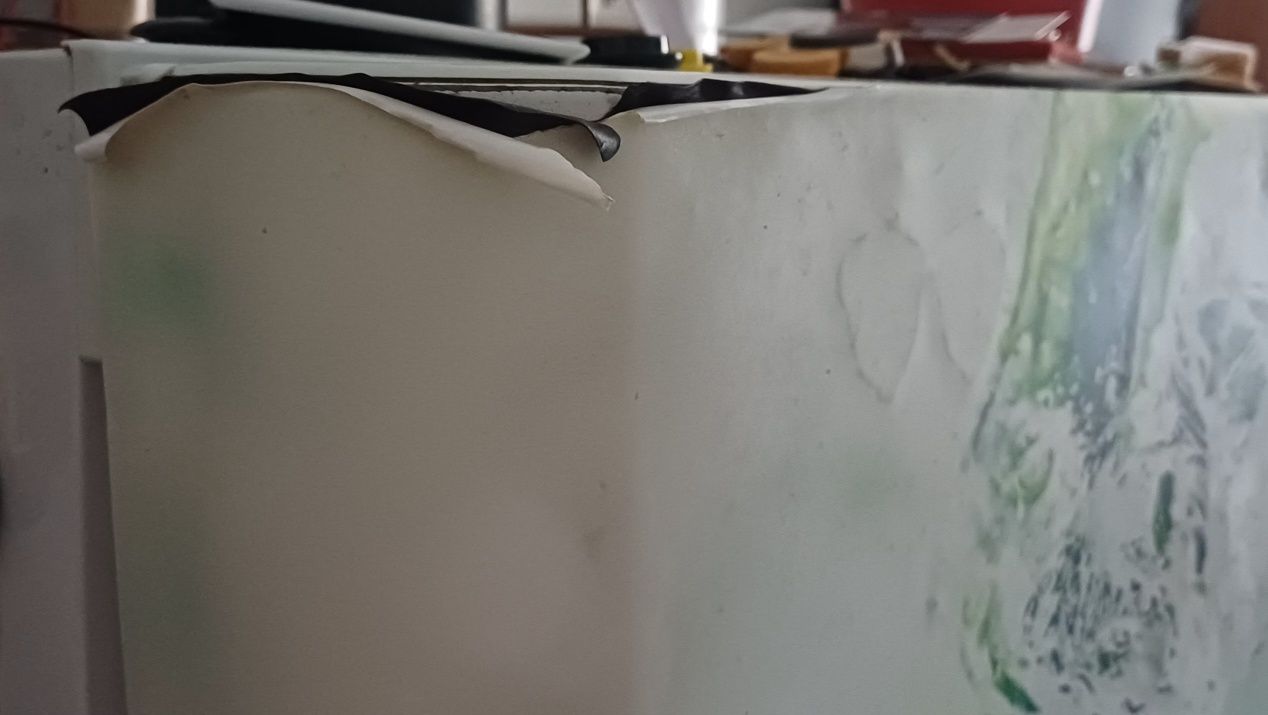 Magnetyczna naklejka na lodówkę w tonacji zielonej: limonki z lodem