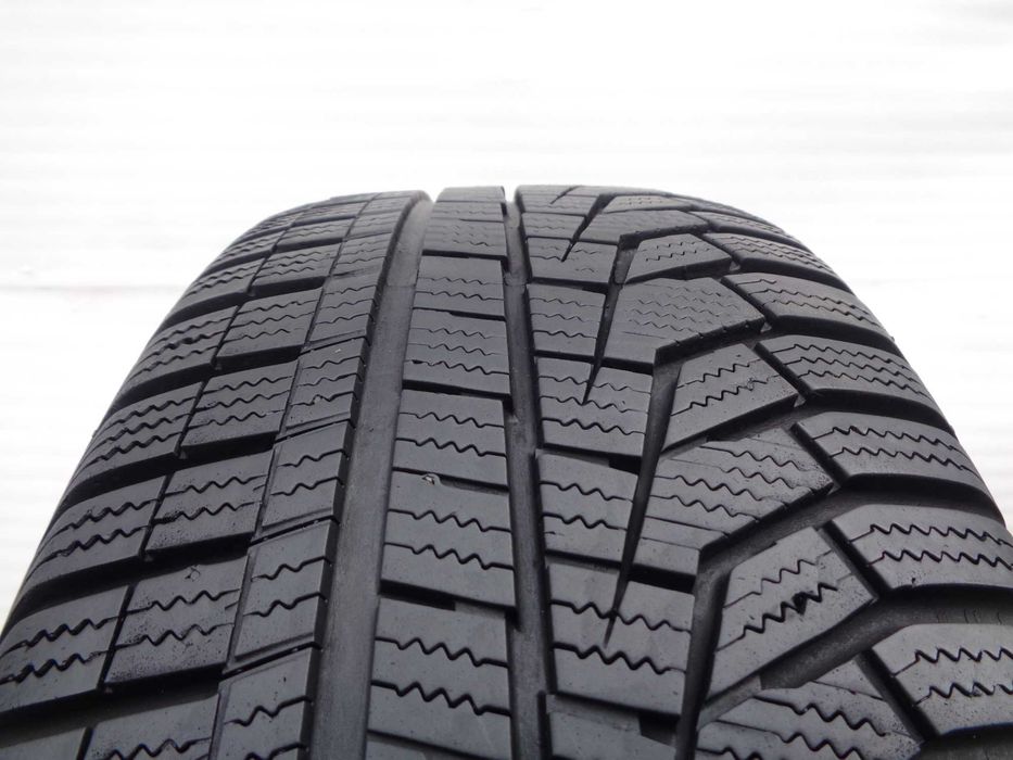 OPONY ZIMOWE 215/55/17 Hankook Winter I cept Evo2 215/55R17 2szt