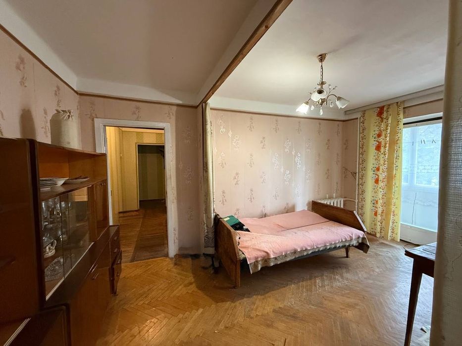 Без Комісії. Київ. Зодчих. Продаж 2х квартири з Балконами.