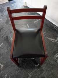Mesa redonda e seis cadeiras modernistas Olaio
