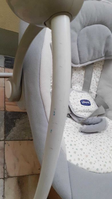 Espreguiçadeira com música e balanço automático chicco