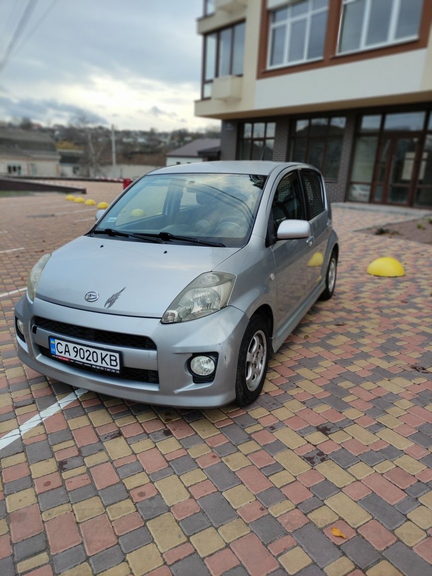 Daihatsu sirion 2005 року